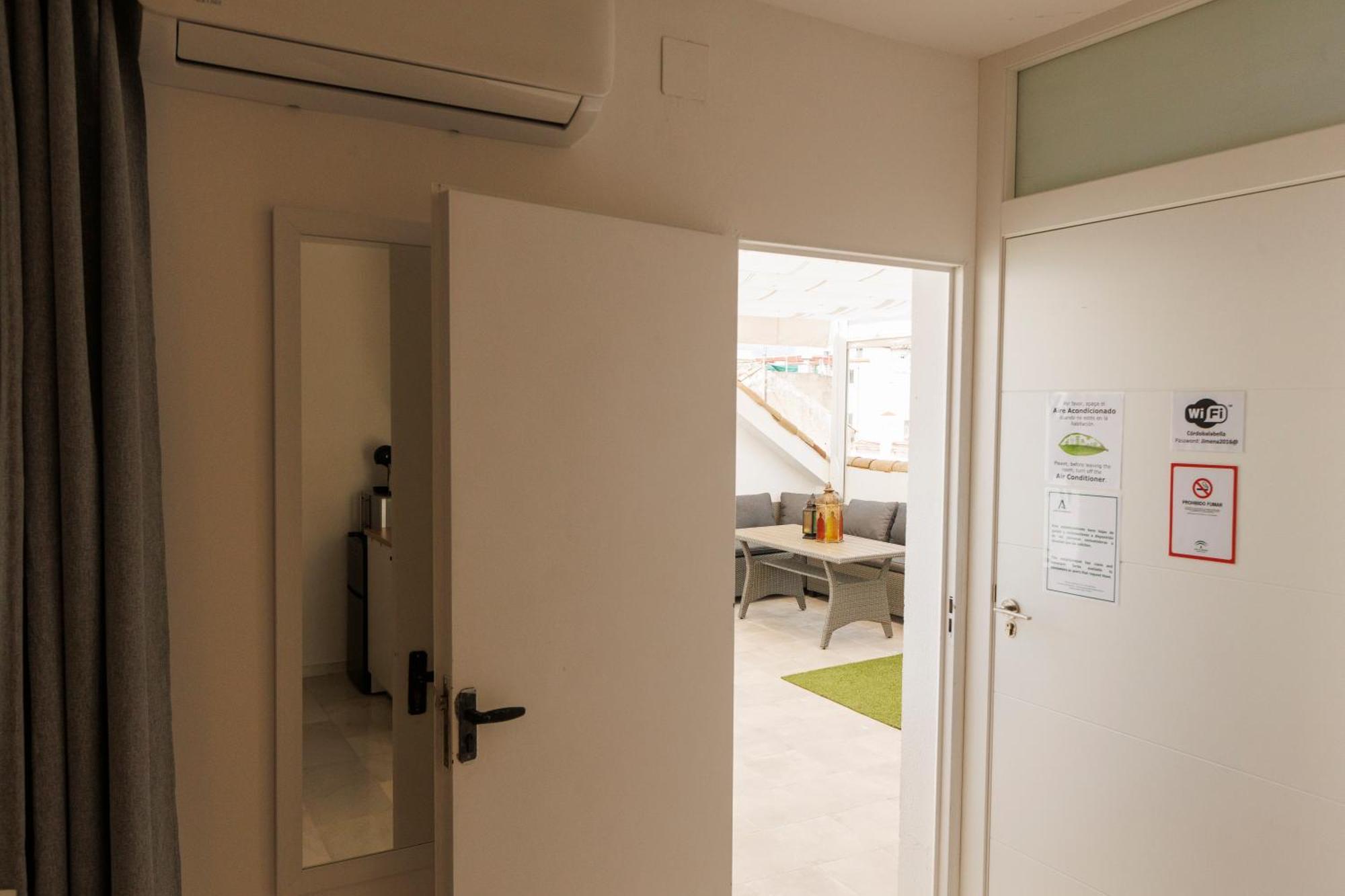 El Atico De Osario 5 Con Terraza - Great Location Bed and breakfast *